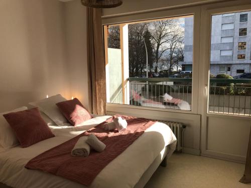 LE LYS D'OR - cosy et proche lac, balcon terrasse
