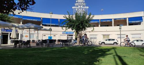 Apartamentos Cala Azul La Móra