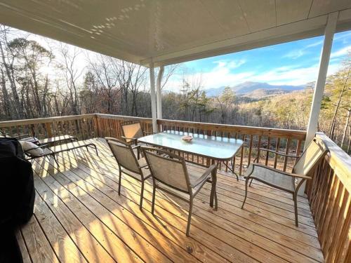 Gallery image of Mountain views, pets welcome-lake and river access in Lake Lure