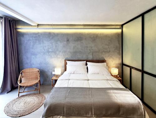 Ένα ή περισσότερα κρεβάτια σε δωμάτιο στο Dodo Studio 1 I Your luxury cosy retreat home