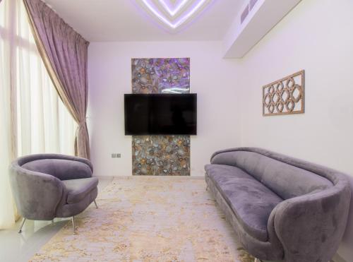 Brand New 3BR Townhouse in DH2 – Fully Equipped