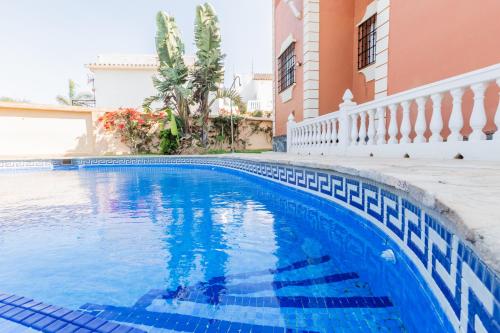 Cubos Villa El Mirador, Mijas Costa, Spain - Booking.com
