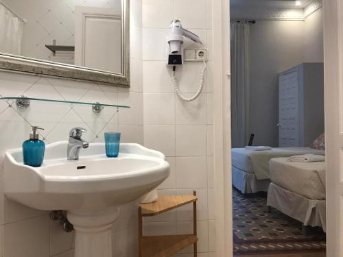 Kúpeľňa v ubytovaní Casa Consell Bailen, Guest House