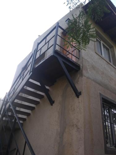 Balkoni atau teres di Las Liebres