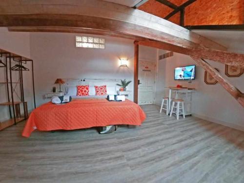 Katil atau katil-katil dalam bilik di Open Door Loft