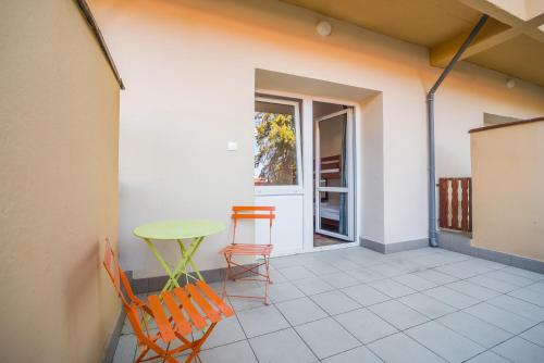 Un balcón o terraza de Lipicai Hotel és Étterem