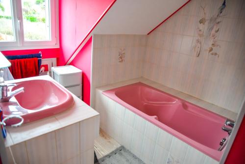 Een badkamer bij La Belle Rochette