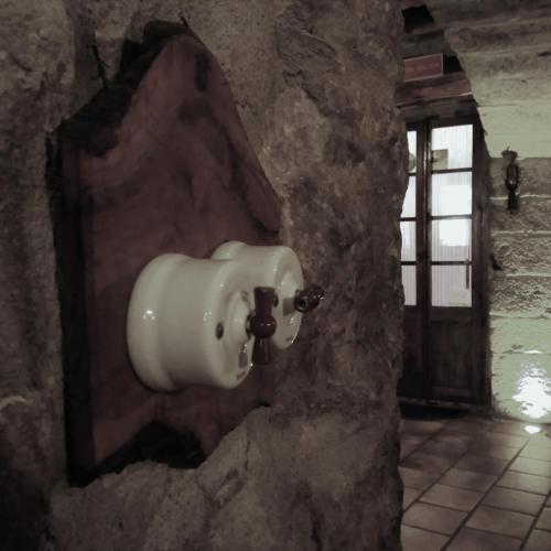 Φωτογραφία από το άλμπουμ του Rustic Oh, casa para grupos σε Chert