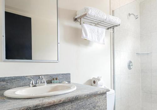 Koupelna v ubytování Hotel Astor Tijuana