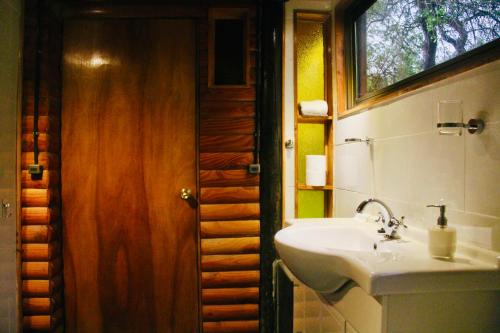 Phòng tắm tại Loft de montaña El Quillay
