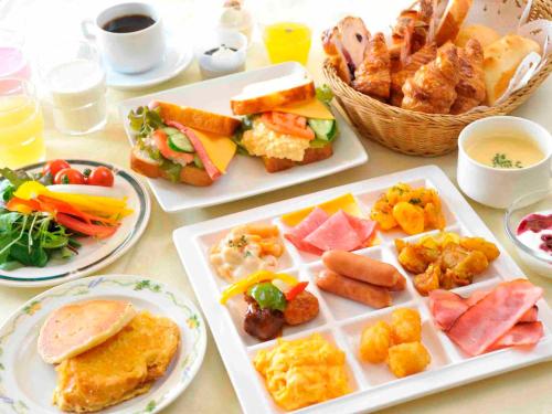 Jídlo v hotelu nebo okolí