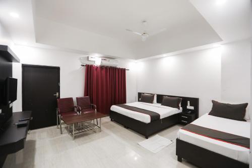 Gallery image of Collection O Hotel Belmorrise in Noida