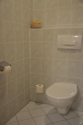 Koupelna v ubytování Hotel am Römerweg