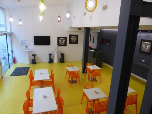 TV/trung tâm giải trí tại Correra 241 Lifestyle Hotel