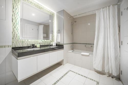 Koupelna v ubytování Luton Vacation Homes-Damac Heights Tower- Dubai Marina-21AB03