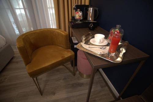 Set per la preparazione di tè e caffè presso Dimora del Teatro