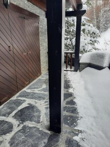  Bonito apartamento Incles by Renttarter -  Room  picture :   Tea/Coffee maker    Shower    TV                           