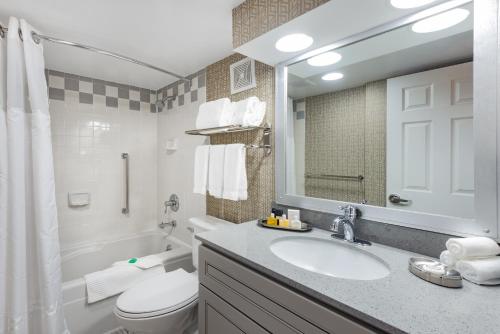 Ванная комната в The Americus Hotel, Trademark Collection by Wyndham