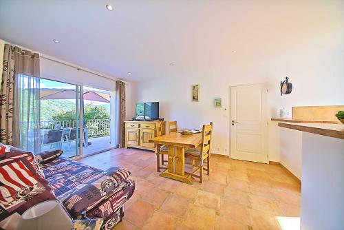 Fotografie z fotogalerie ubytování Orasi, Sartene, gîte dans villa climatisée tout confort v destinaci Sartène