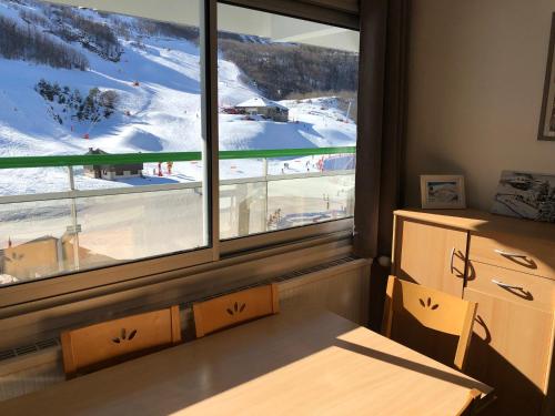 Nespecifikovaný výhled na hory nebo výhled na hory při pohledu z apartmánu