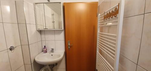 Koupelna v ubytování Outletcity Ferienwohnung - Apartment 4