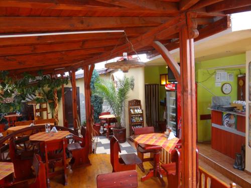 Restaurace v ubytování Guest House Rosa