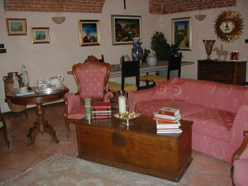Gallery image of Torre dei Frati Bed & Breakfast in Fossano