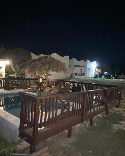 Bazén v ubytování Azteca Villas nebo v jeho okolí