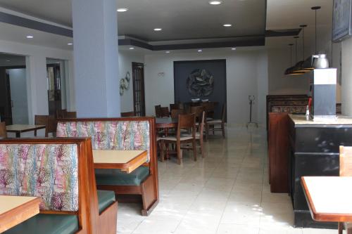 Afbeelding uit fotogalerij van Hotel Adriana in Hidalgo del Parral