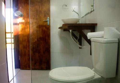 Phòng tắm tại Pousada Recanto Pontal de Maracaipe
