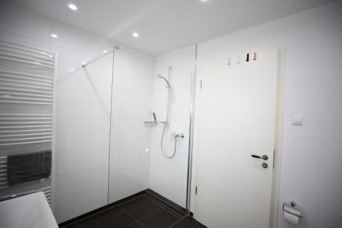 Ванна кімната в Eine sehr gemütliche Erdgeschoß Wohnung