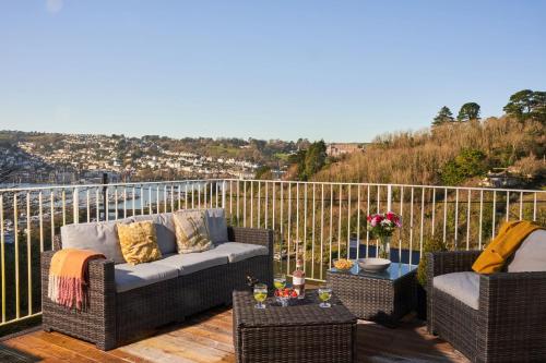 Port Side - Boutique Home with Outstanding River Views