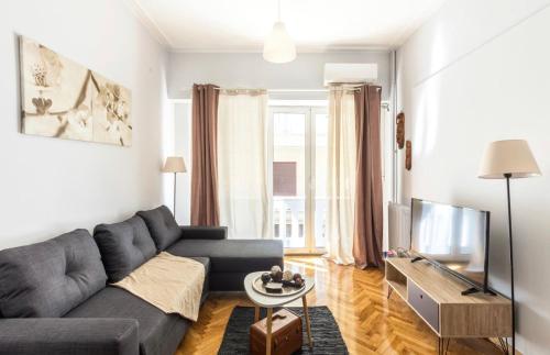 Χώρος καθιστικού στο Luxuriously Central Studio in the Heart of Athens