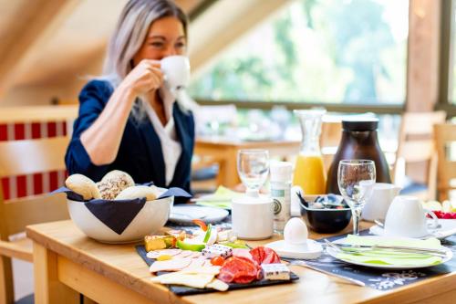 Jídlo v hotelu nebo okolí