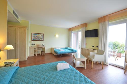 Galeriebild der Unterkunft Hotel Bella Italia in Peschiera del Garda