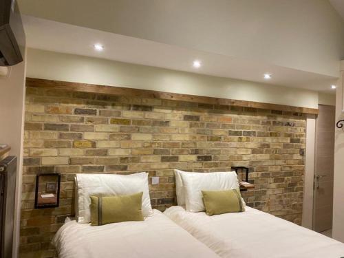Gallery image of Top Tip Rooms Newmarket in Newmarket