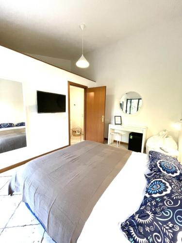 Una cama o camas en una habitación de Le Due Lune