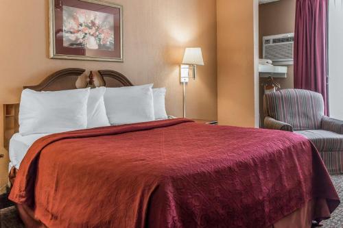 Gallery image of FairBridge Inn & Suites Poconos in Stroudsburg