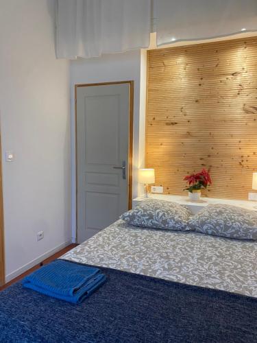 Cama o camas de una habitación en #T2 Intra-muros Avignon