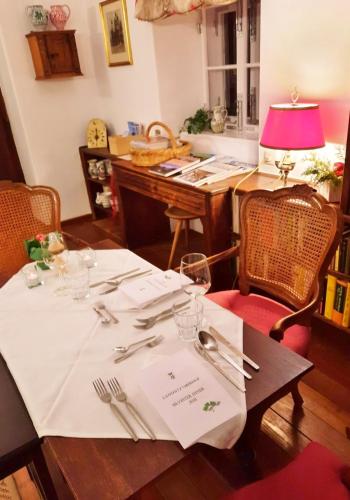 Fotografie z fotogalerie ubytování LANDSITZ OBERHOF petit hôtel v destinaci Muggendorf