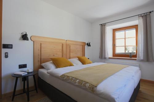 מיטה או מיטות בחדר ב-Schneiderhaus