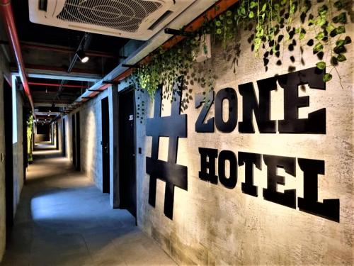 Certifikát, hodnocení, plakát nebo jiný dokument vystavený v ubytování Zone Hotel Ipoh