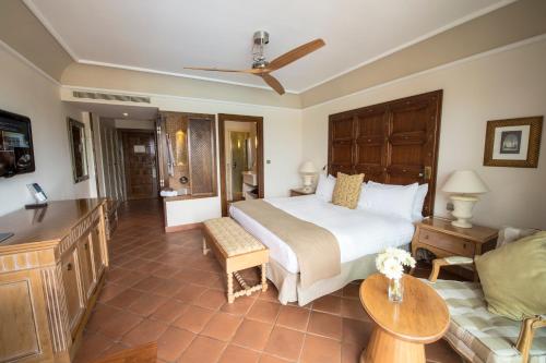 Postel nebo postele na pokoji v ubytování Ona Mar Menor Golf & Spa