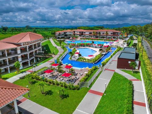 Bazén v ubytování Hotel Campestre las Camelias nebo v jeho okolí
