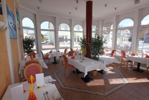 
Ein Restaurant oder anderes Speiselokal in der Unterkunft Best Western Hotel Hanse Kogge 
