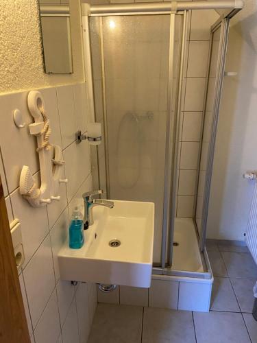 Ванная комната в Zimmervermietung Graupner
