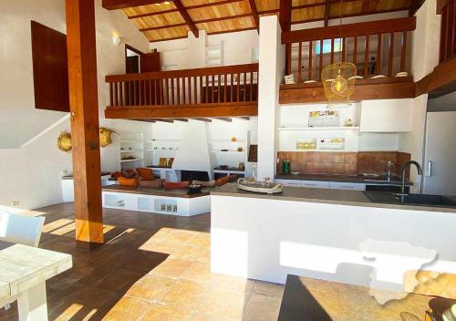 Η κουζίνα ή μικρή κουζίνα στο CostaBlancaDreams Casa del Flamboyan in Moraira
