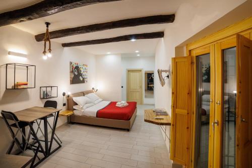 Legno Suite By HouseinNaples
