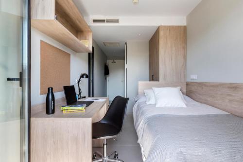 Postel nebo postele na pokoji v ubytování Micampus Cartagena Student Residence