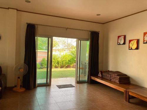 Imagen de la galería de Janson's House Next to Singha Park Chiang Rai, en Ban Mae Kon
